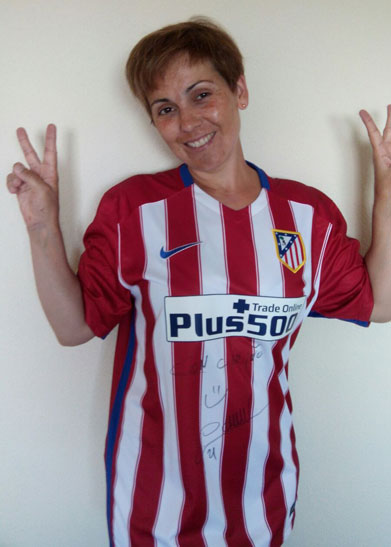 camisetas firmadas por Yannick Carrasco